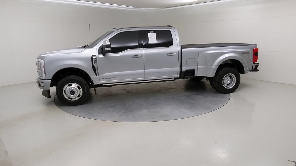 Certified 2024 Ford F350 Platinum AWD/4WD image 12
