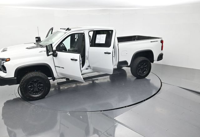 Used 2025 Chevrolet Silverado 2500 ZR2 w/ ZR2 Bison Edition AWD/4WD image 50