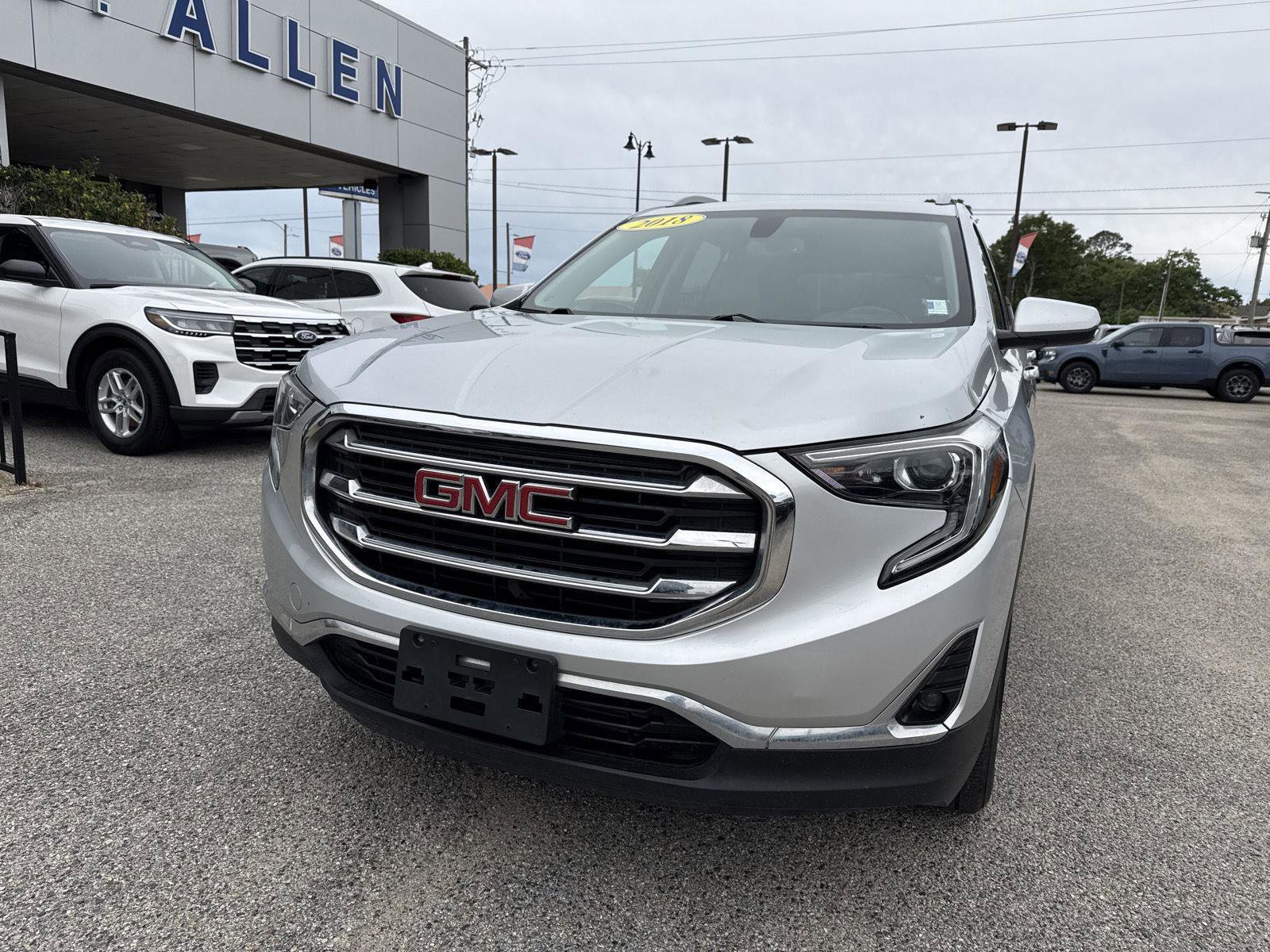 Used 2018 GMC Terrain SLT w/ Preferred Package image 2