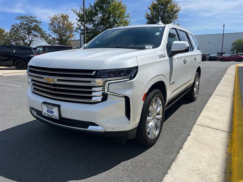 Used 2023 Chevrolet Tahoe High Country AWD/4WD image 3