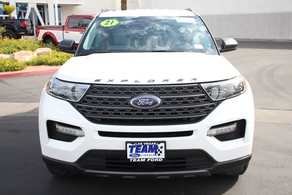 Certified 2021 Ford Explorer XLT w/ Equipment Group 202A AWD/4WD image 13