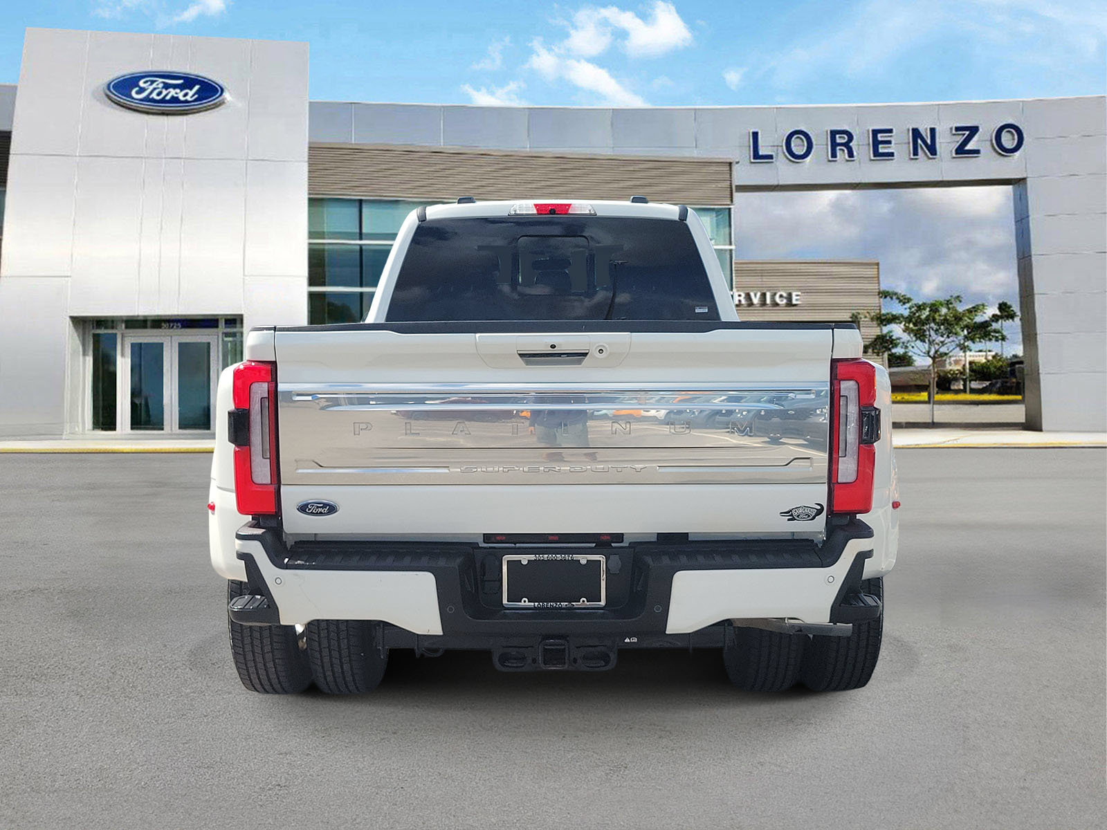 Certified 2024 Ford F350 Platinum AWD/4WD image 6