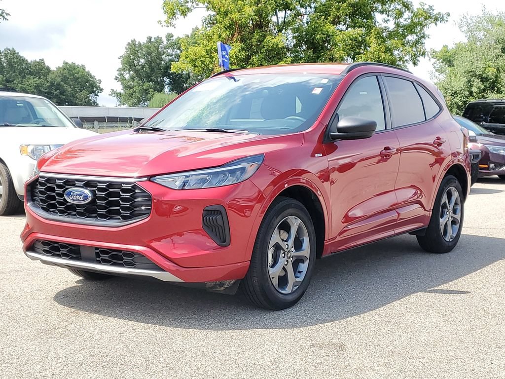 Certified 2024 Ford Escape ST-Line w/ Tech Pack #1 AWD/4WD image 2