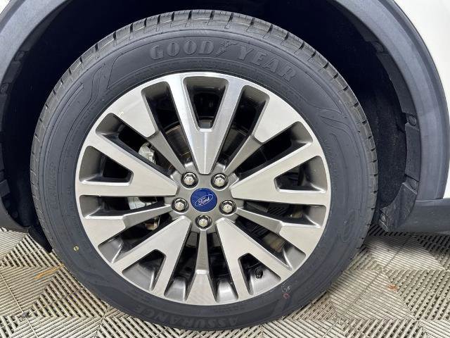 Certified 2022 Ford Escape Titanium image 13