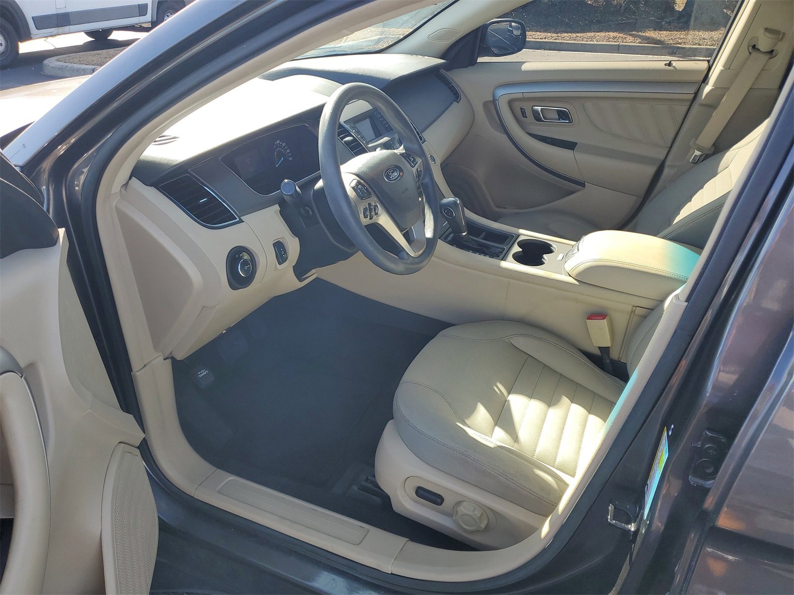 Certified 2017 Ford Taurus SE image 15