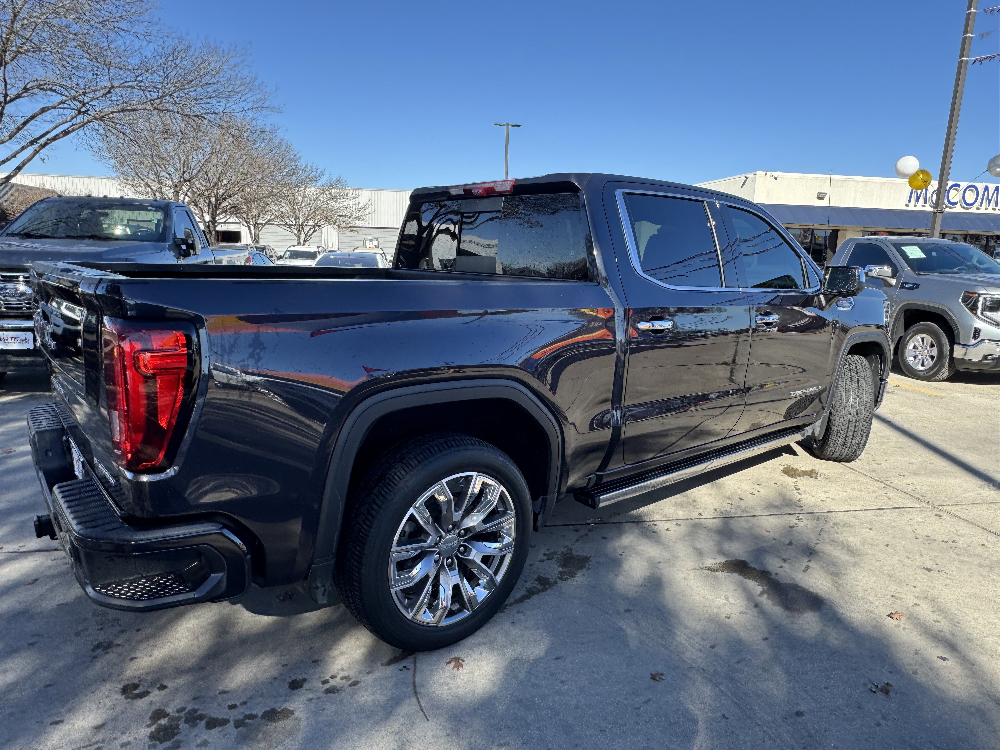 Used 2023 GMC Sierra 1500 Denali w/ Denali Reserve Package image 3