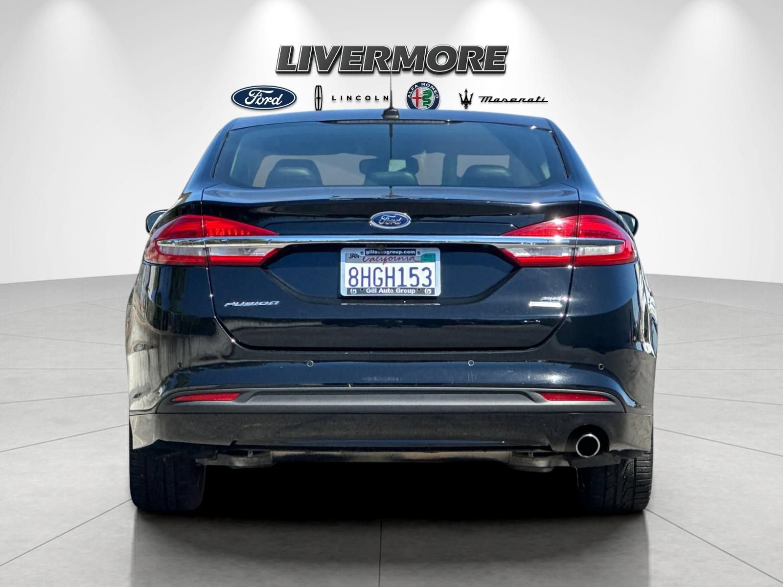 Certified 2018 Ford Fusion SE w/ Fusion SE Technology Package FWD image 4