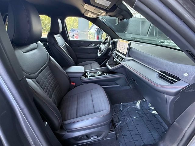 Certified 2025 Ford Explorer ST-Line AWD/4WD image 19