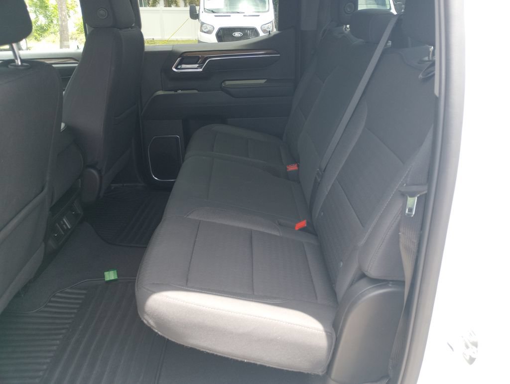 Used 2025 Chevrolet Silverado 1500 LT RWD image 26