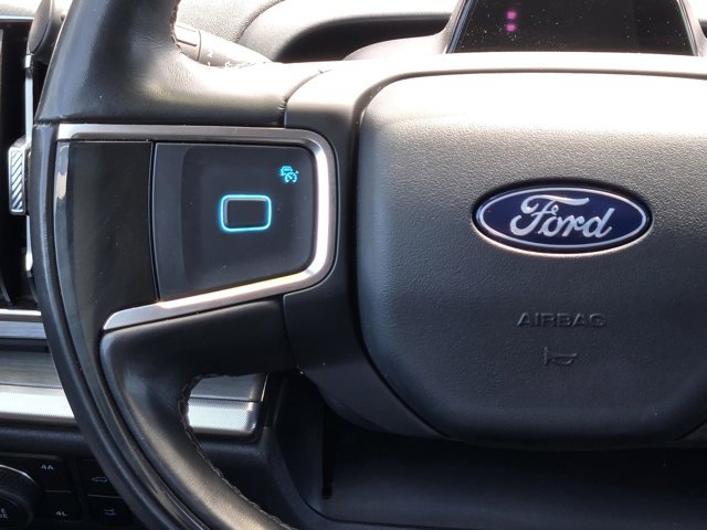 Certified 2025 Ford Expedition Platinum AWD/4WD image 16