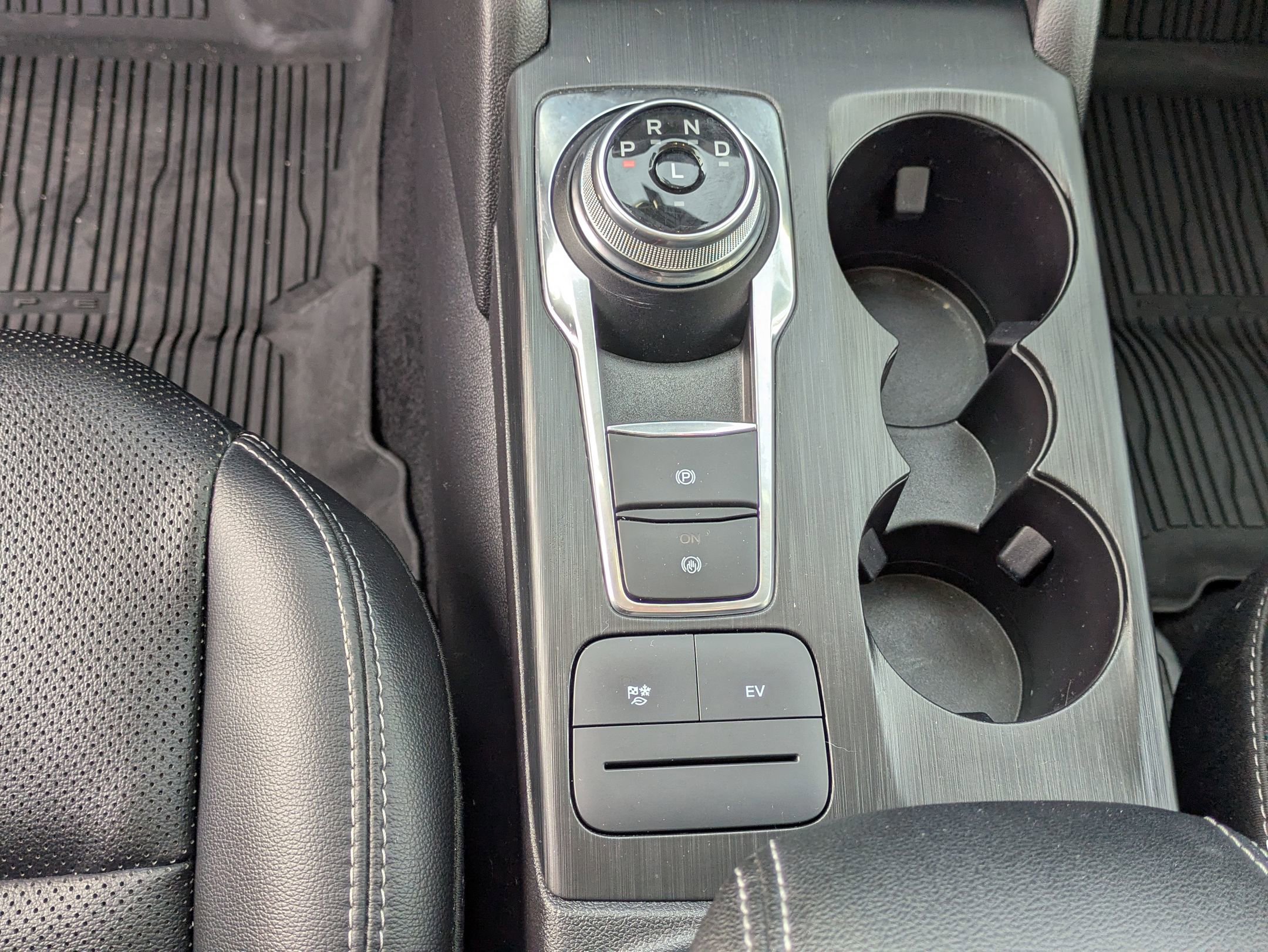 Certified 2022 Ford Escape SEL w/ Technology Package image 24