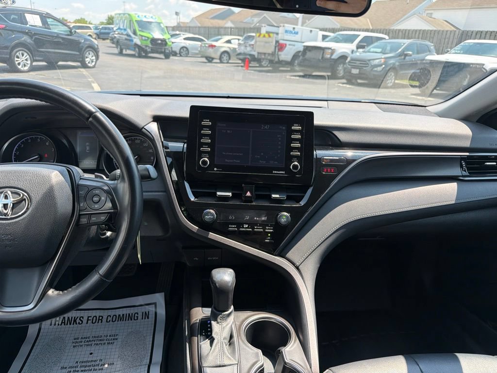Used 2021 Toyota Camry SE FWD image 21