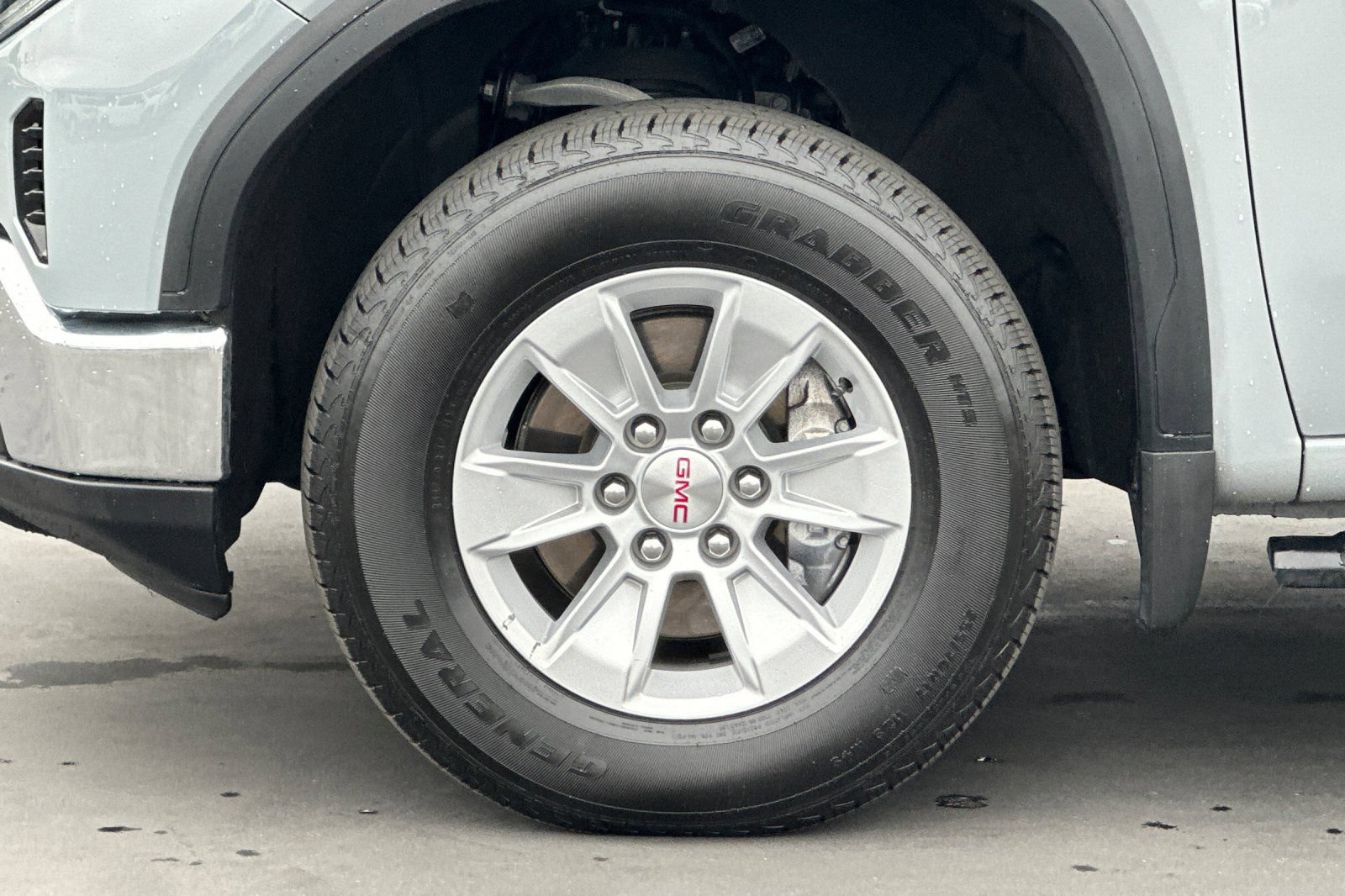 Used 2025 GMC Sierra 1500 SLE w/ Preferred Package AWD/4WD image 28