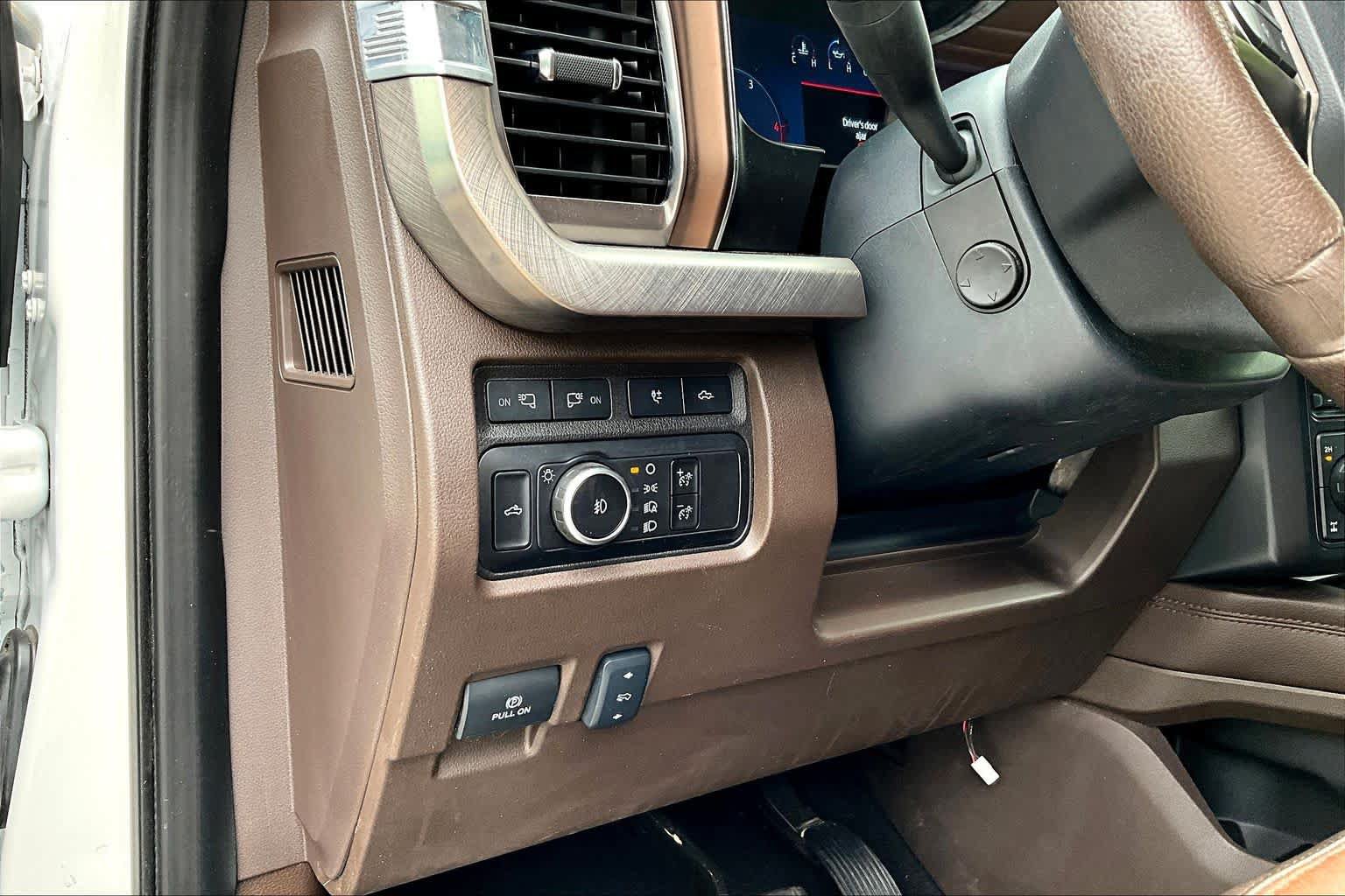Certified 2024 Ford F350 King Ranch w/ Chrome Package AWD/4WD image 37