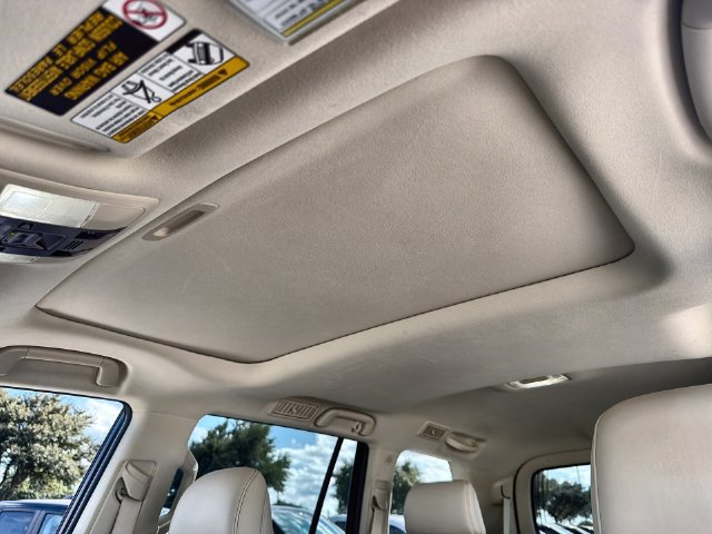 Used 2023 Lexus GX 460 Luxury w/ Sport Design Package AWD/4WD image 22