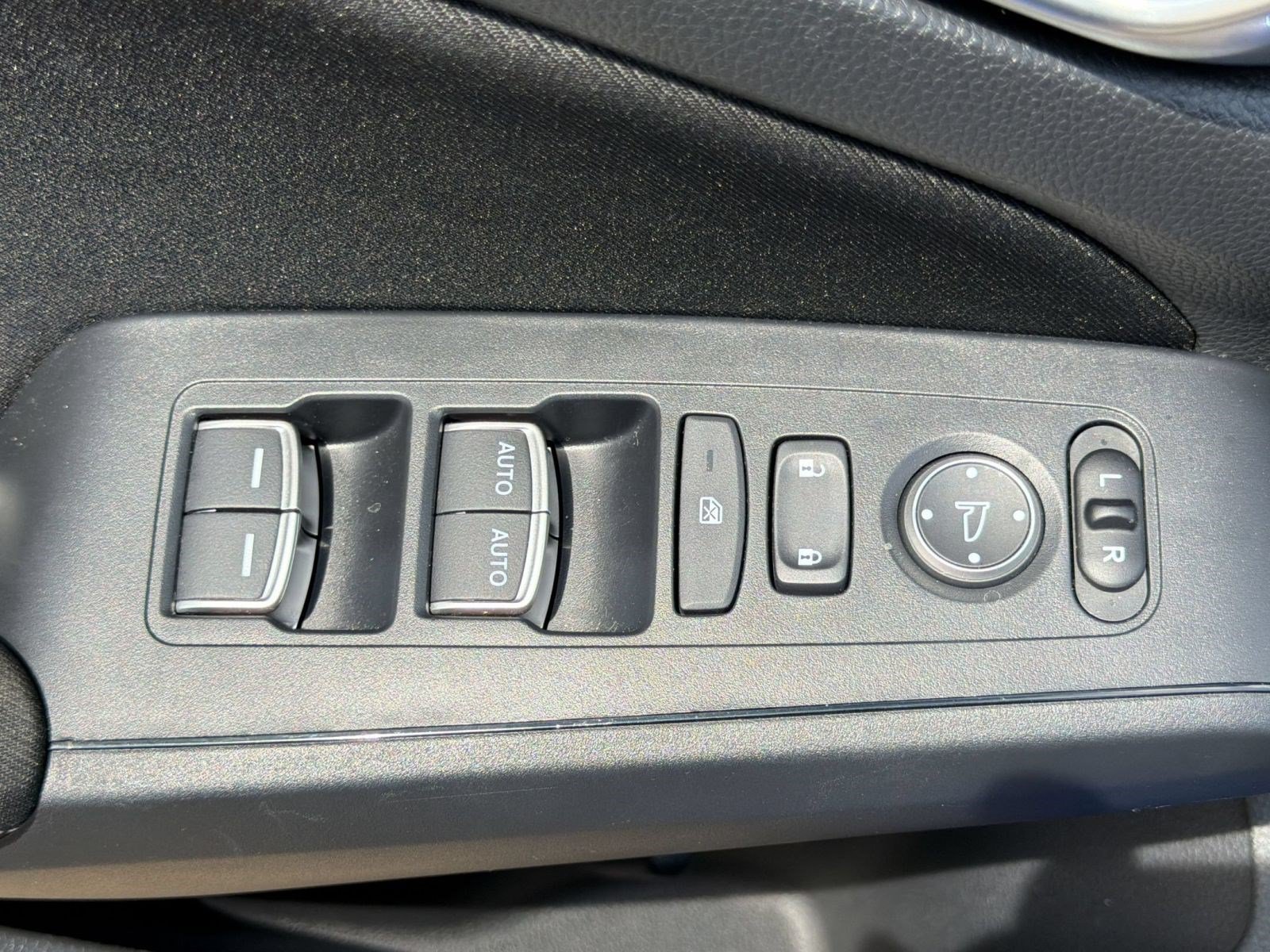 Used 2023 Honda Civic Sport image 24