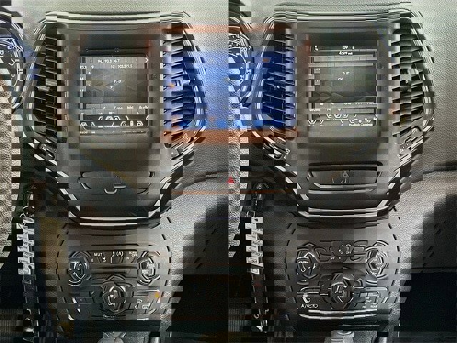 Used 2020 Jeep Cherokee Latitude image 14