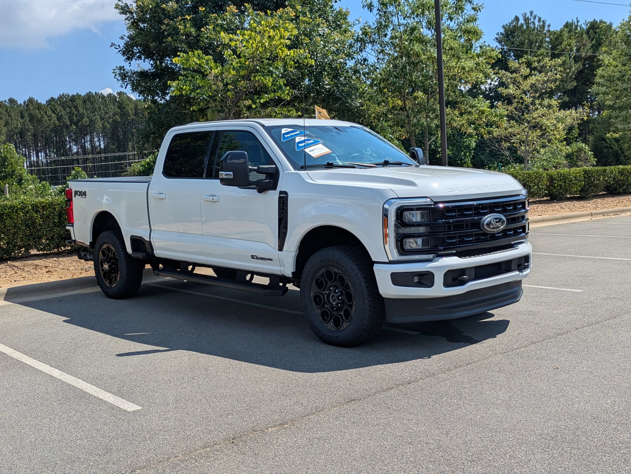 Certified 2023 Ford F250 Lariat w/ Black Appearance Package AWD/4WD image 2