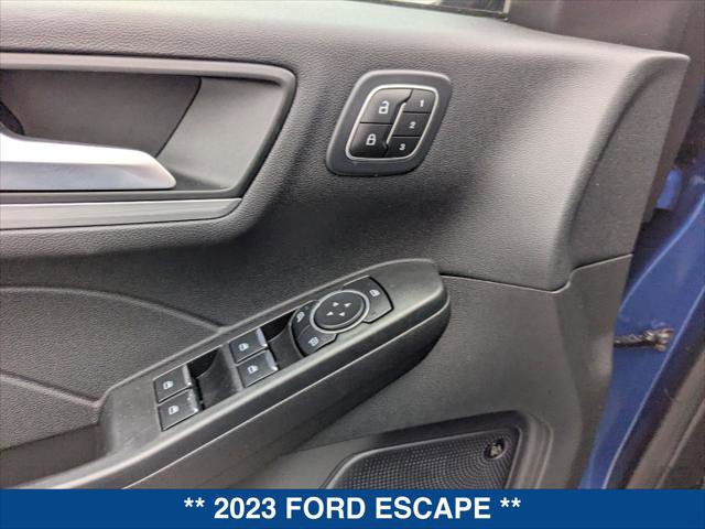 Certified 2023 Ford Escape Platinum w/ Premium Technology Package AWD/4WD image 11
