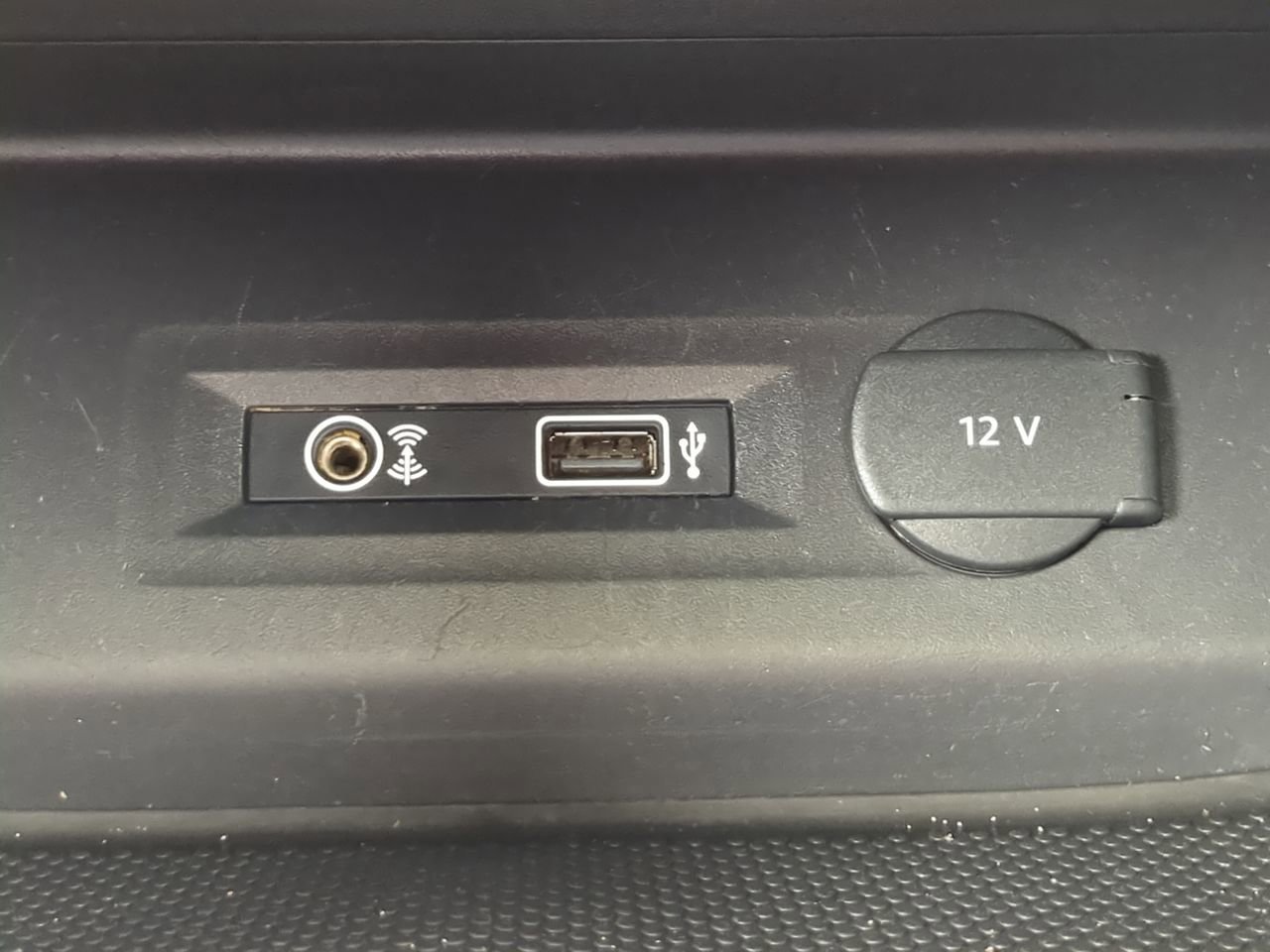 Used 2019 Volkswagen Atlas SEL FWD image 20