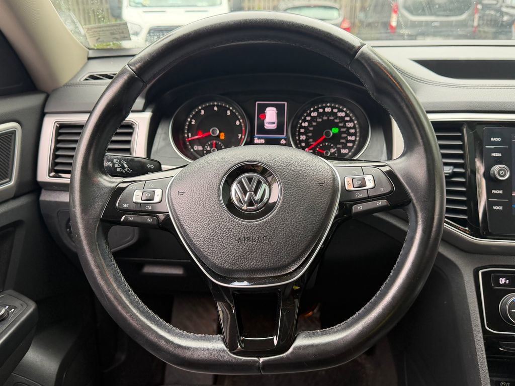 Used 2018 Volkswagen Atlas SEL AWD/4WD image 27