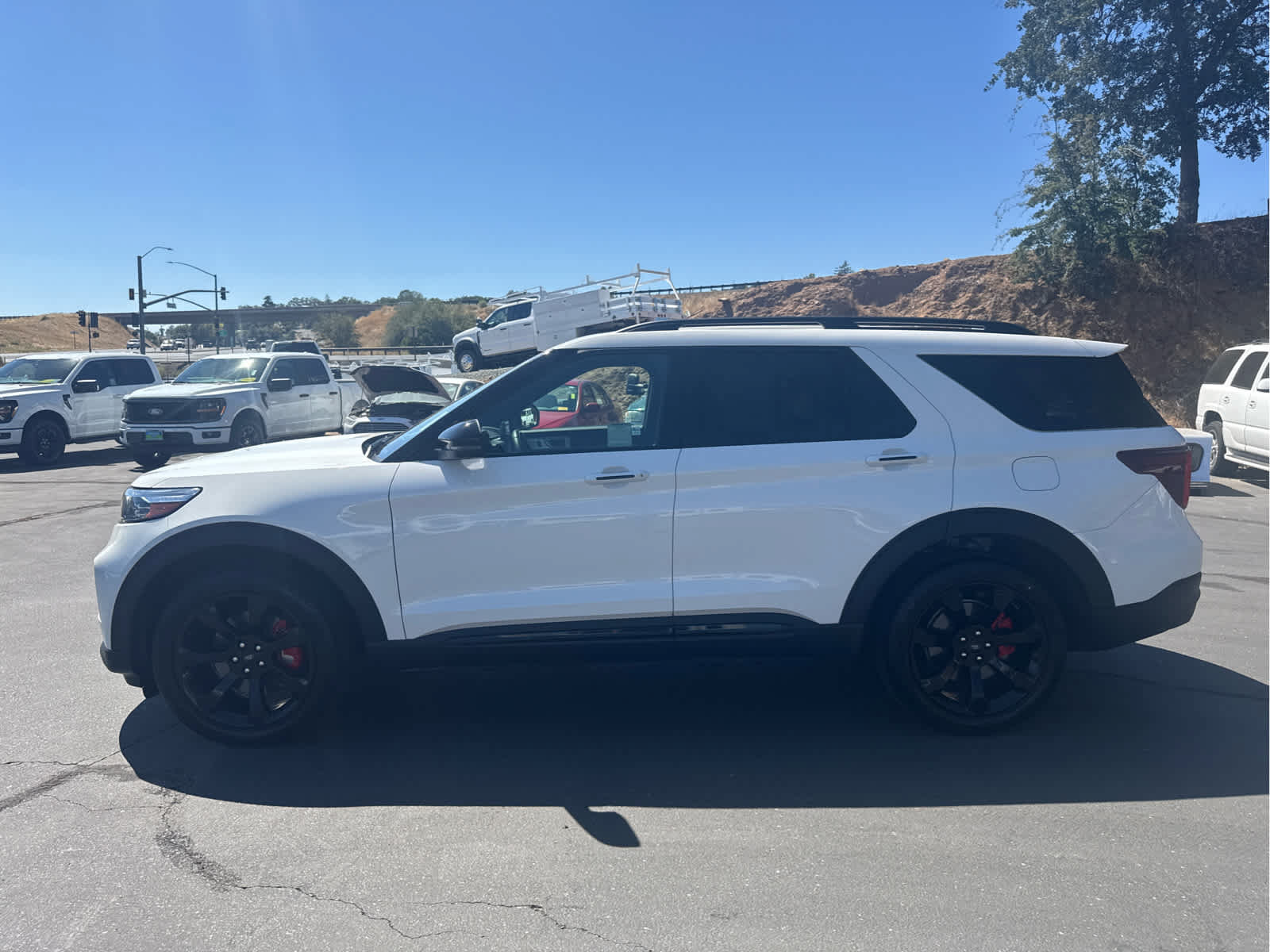 Certified 2022 Ford Explorer ST w/ Equipment Group 401A AWD/4WD image 8