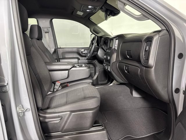 Used 2024 Chevrolet Silverado 2500 Custom w/ Custom Value Package AWD/4WD image 4