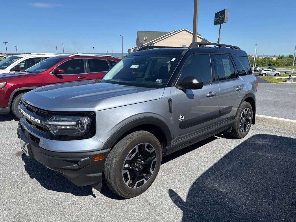 Certified 2023 Ford Bronco Sport Outer Banks w/ Tech Package AWD/4WD image 2