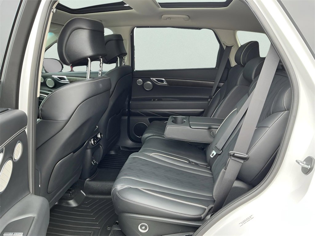 Used 2023 Genesis GV80 2.5T w/ Prestige Package image 23