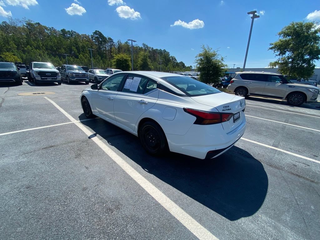 Used 2023 Nissan Altima 2.5 S FWD image 5