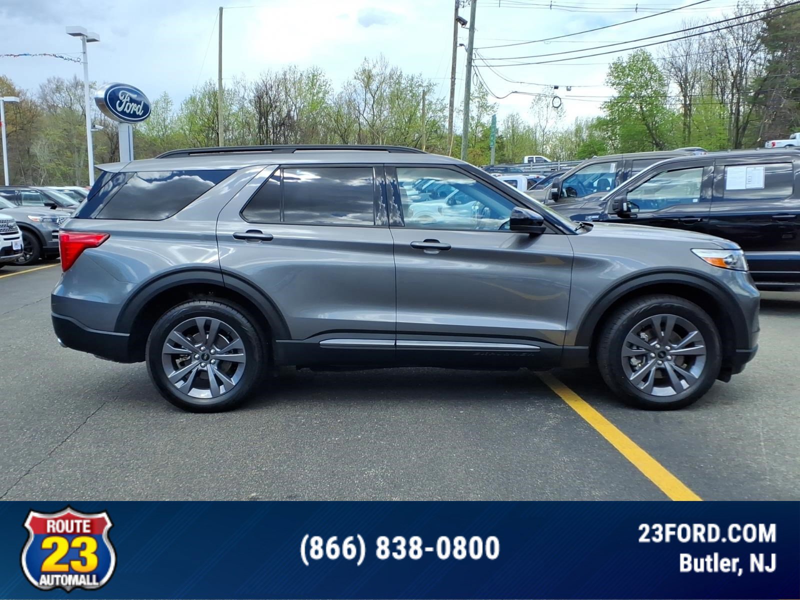 Certified 2024 Ford Explorer XLT w/ Equipment Group 202A AWD/4WD image 6