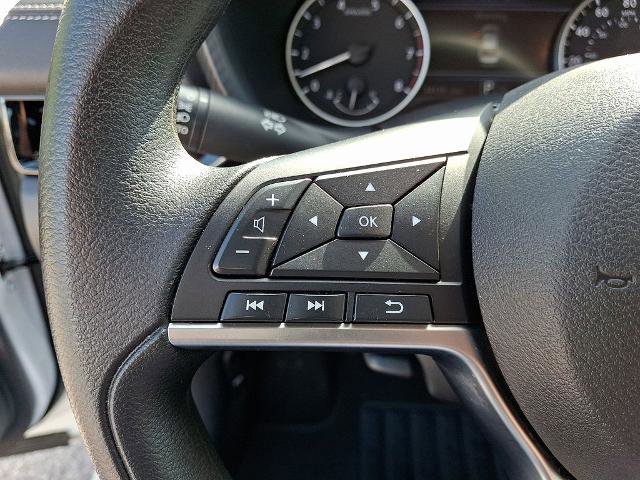 Used 2024 Nissan Sentra SV FWD image 20