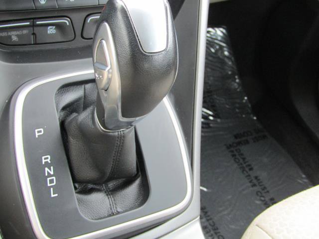 Certified 2018 Ford C-MAX SE w/ Cargo Management Package image 21