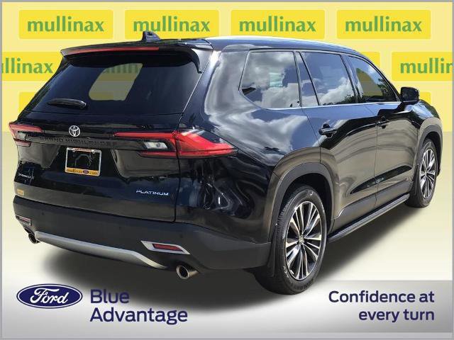 Used 2024 Toyota Grand Highlander AWD Hybrid image 3