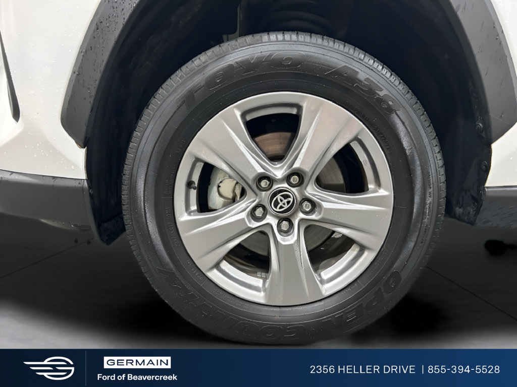 Used 2025 Toyota RAV4 XLE AWD/4WD image 26