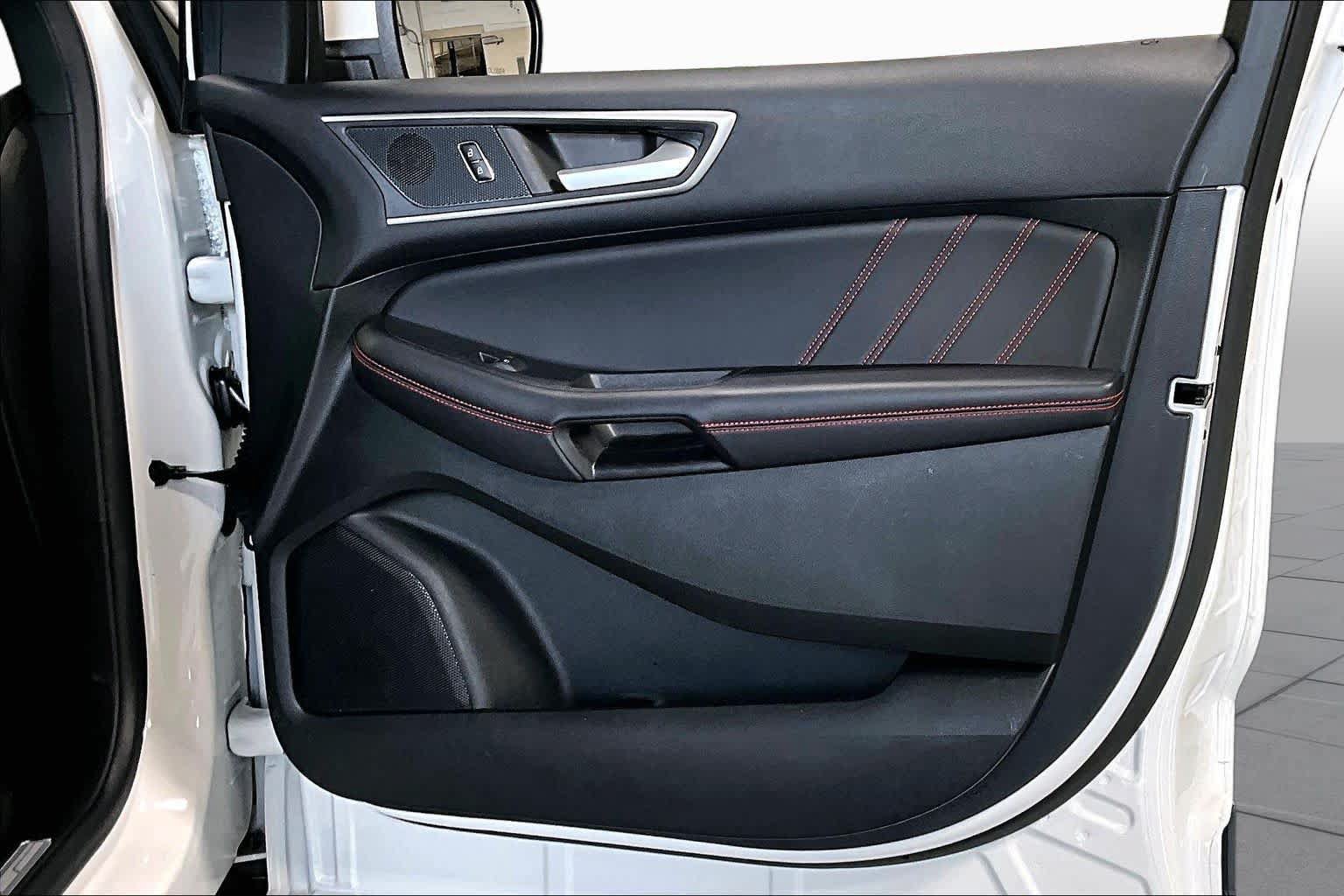 Certified 2023 Ford Edge ST-Line AWD/4WD image 23