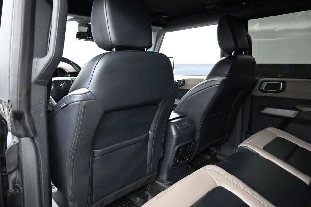Certified 2022 Ford Bronco Wildtrak AWD/4WD image 18
