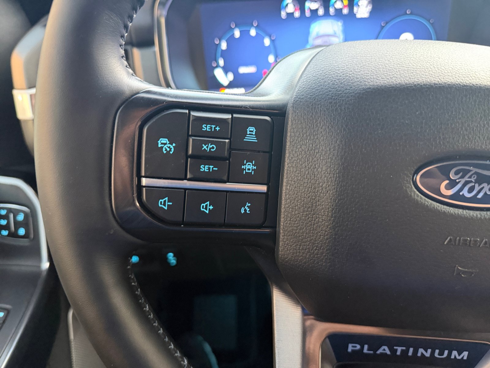 Certified 2025 Ford F150 Platinum AWD/4WD image 18