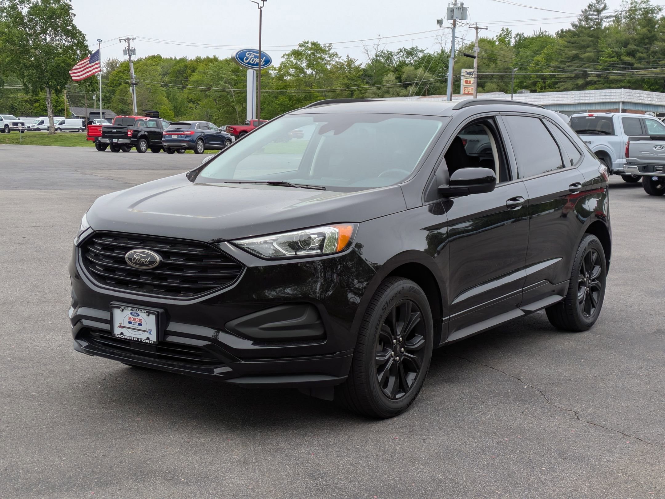 Certified 2022 Ford Edge SE w/ Black Appearance Package AWD/4WD image 5