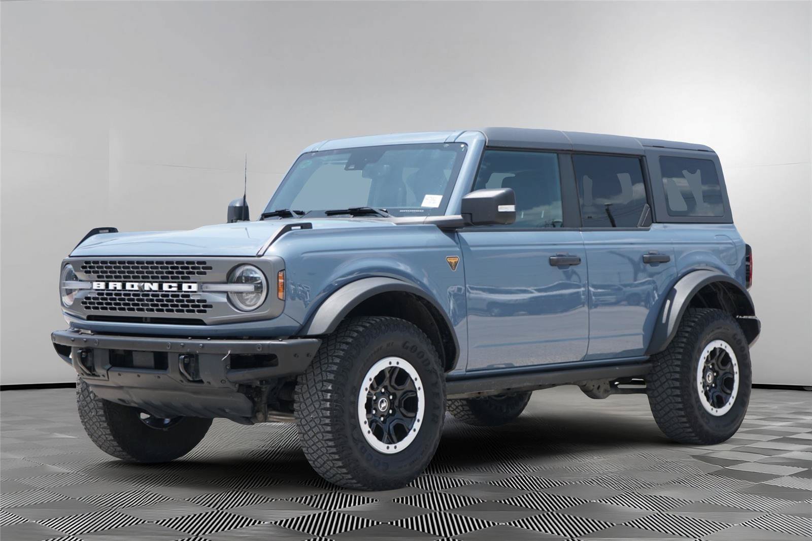 Certified 2023 Ford Bronco Badlands AWD/4WD image 8