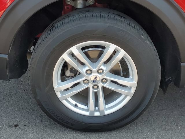 Certified 2023 Ford Explorer XLT w/ Equipment Group 202A AWD/4WD image 5