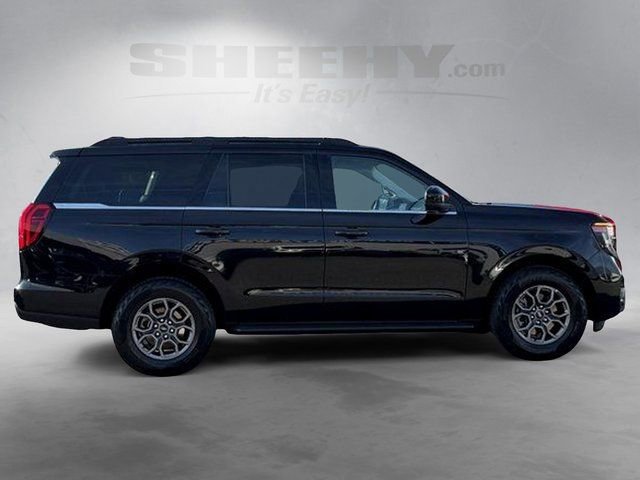Certified 2025 Ford Expedition Active image 3