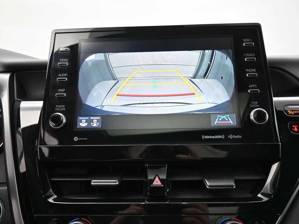 Used 2024 Toyota Camry XSE FWD image 4