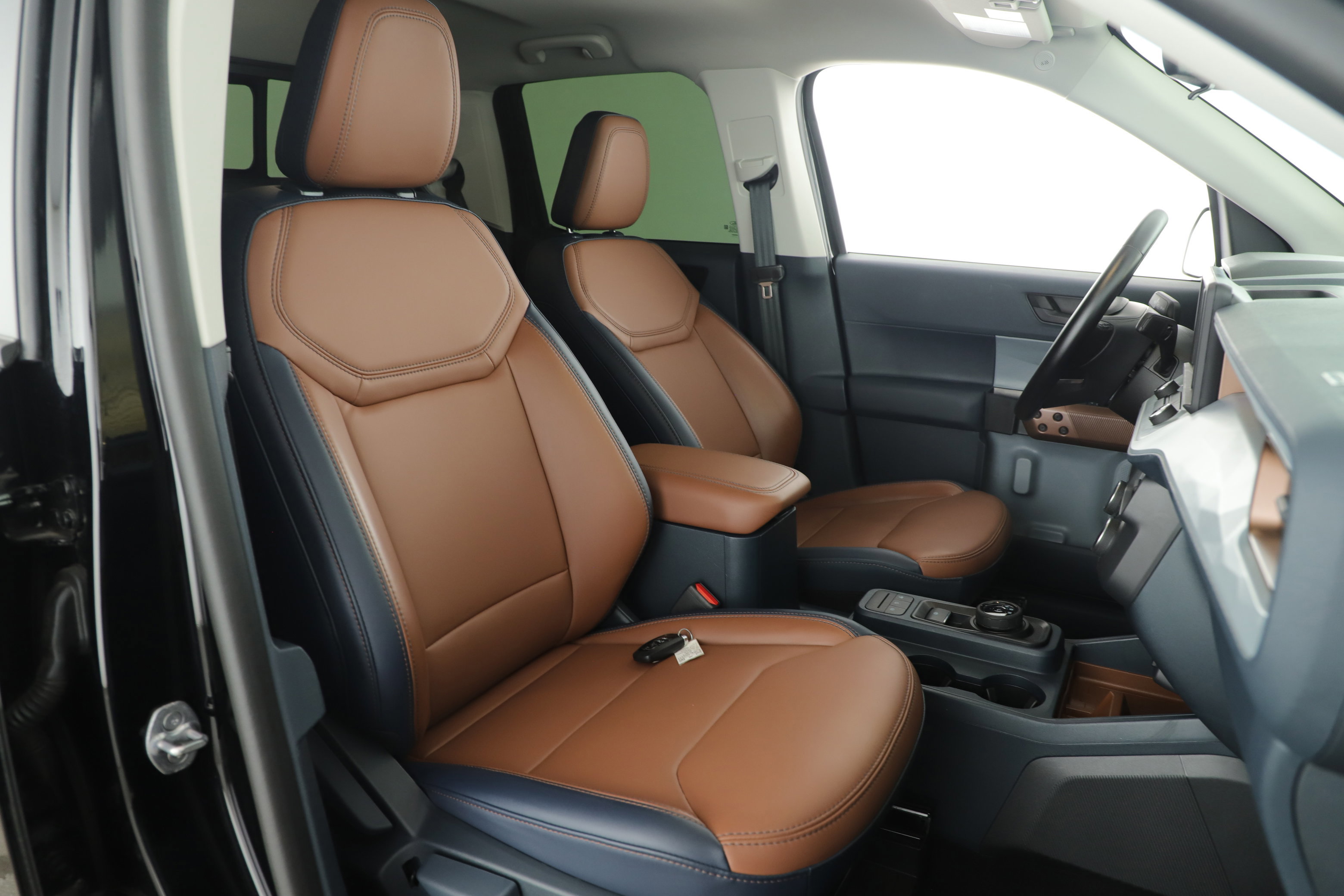 Certified 2024 Ford Maverick Lariat image 11