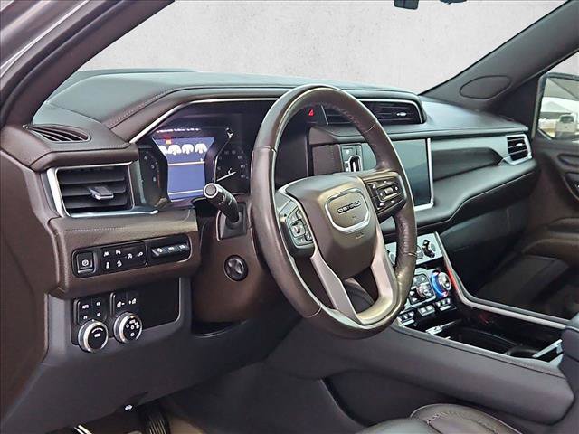 Used 2021 GMC Yukon Denali w/ Denali Premium Package AWD/4WD image 9