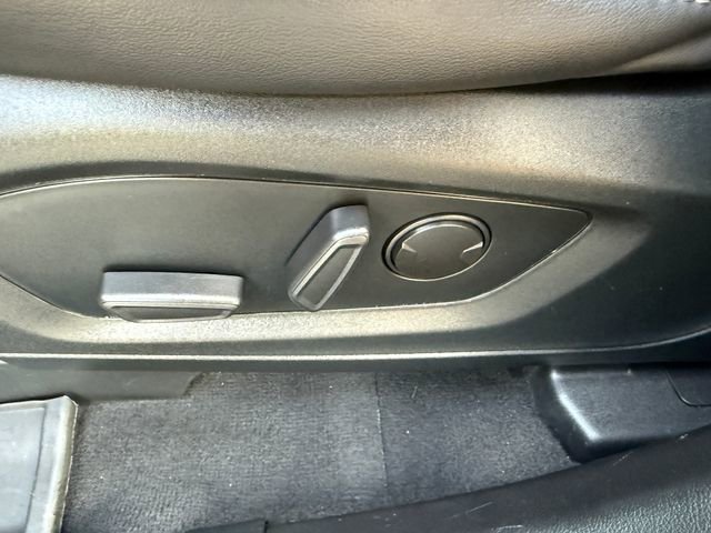 Certified 2022 Ford Explorer XLT w/ Equipment Group 202A image 21