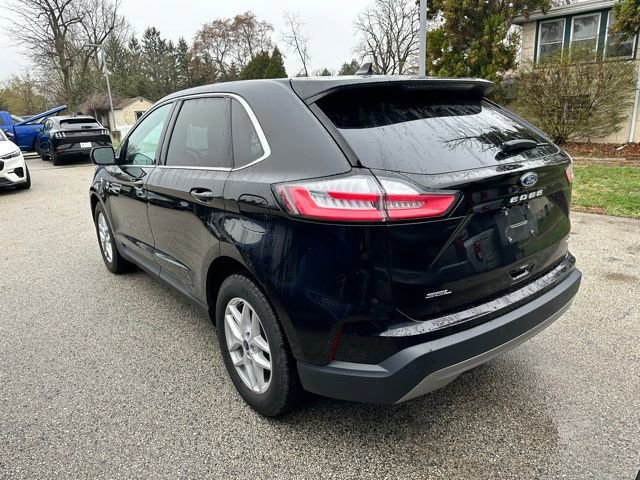 Certified 2022 Ford Edge SEL w/ Convenience Package image 2