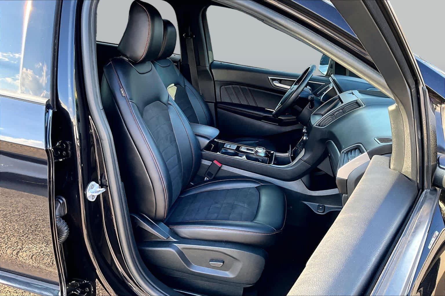 Certified 2020 Ford Edge ST-Line FWD image 11