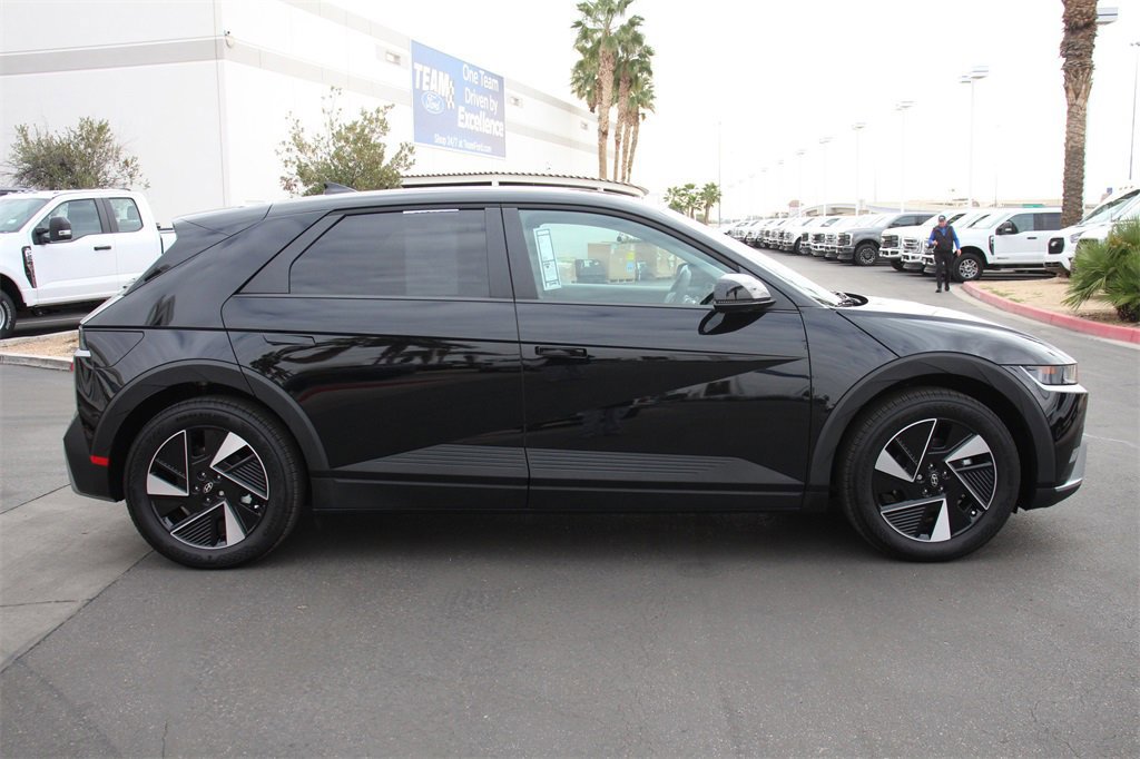 Used 2025 Hyundai Ioniq 5 SE image 8