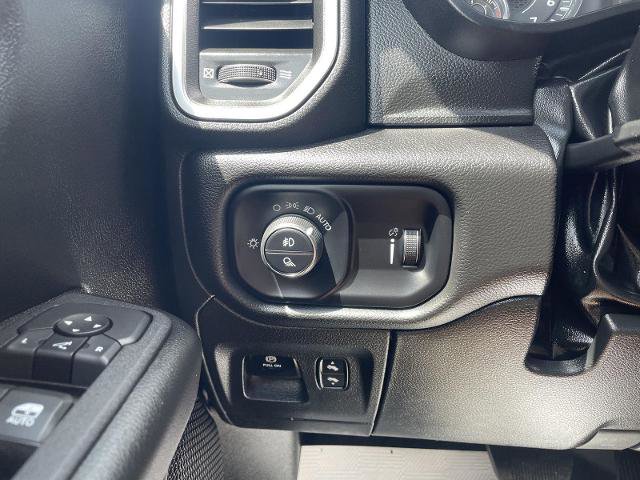 Used 2025 RAM 1500 Big Horn AWD/4WD image 16